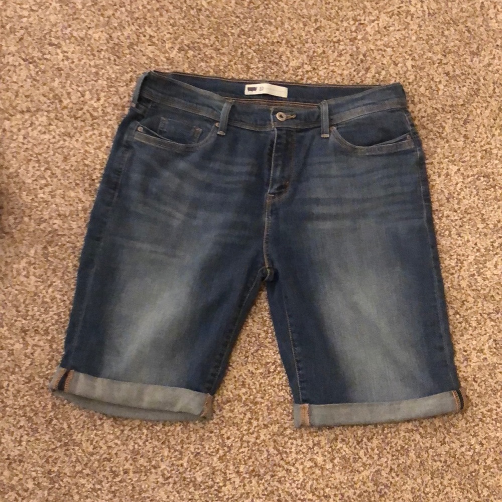 Levi’s Bermuda jean shorts 12
